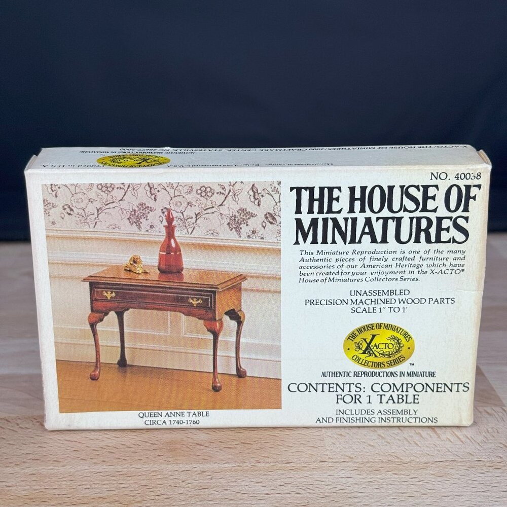 The House of Miniatures Queen Anne Table Model 40038